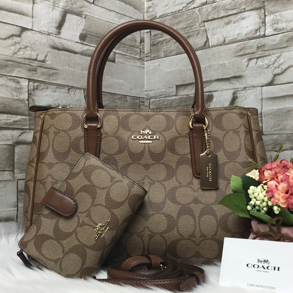 Coach Handbags - 👜COACH SET🌺SURREY CARRYALL & WALLET